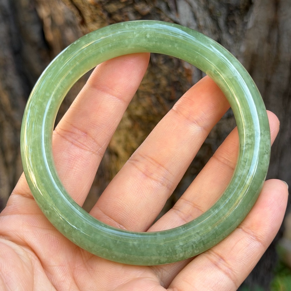 62mm inner diameter green xiuyu jade bangle 0771 - Picture 8 of 12